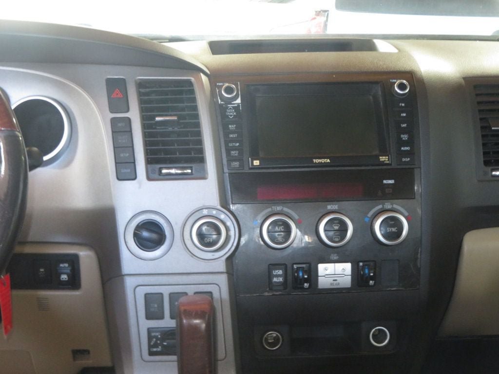 Used 2011 Toyota Sequoia Platinum AWD/4WD image 40