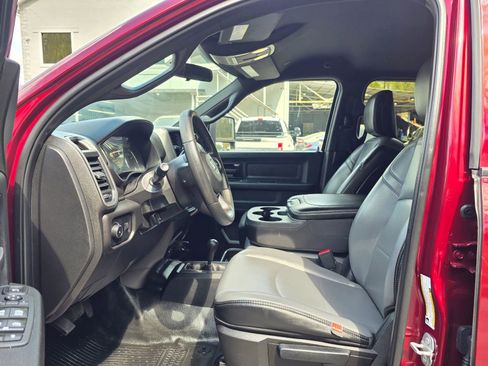 Used 2023 RAM 2500 Tradesman w/ Chrome Appearance Group image 10