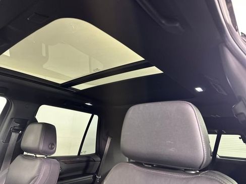 Used 2021 Chevrolet Tahoe LT image 12