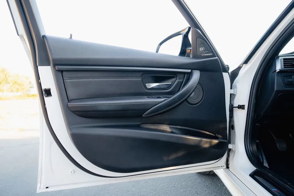 Used 2016 BMW M3 RWD image 61