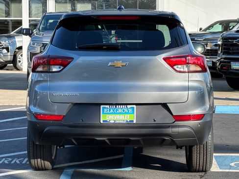New 2026 Chevrolet TrailBlazer LS w/ LS Convenience Package FWD image 4