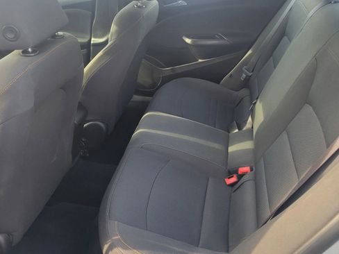 Used 2016 Chevrolet Cruze LS image 9