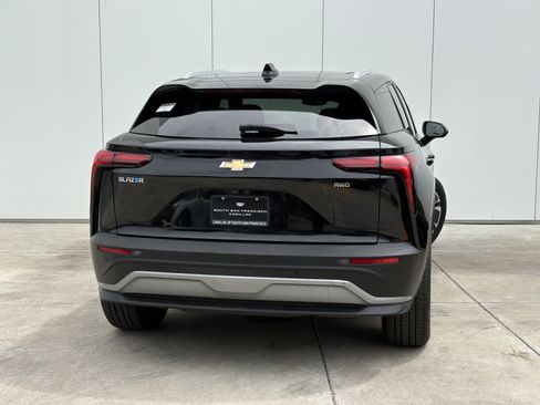 Used 2024 Chevrolet Blazer EV LT AWD/4WD image 6