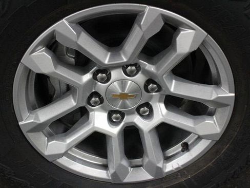 New 2025 Chevrolet Silverado 1500 LT w/ Z71 Off-Road Package image 12