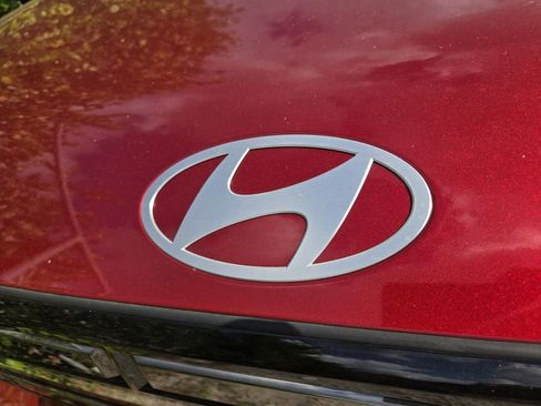 Certified 2024 Hyundai Santa Fe Limited image 10