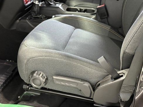 New 2025 Jeep Gladiator Willys image 16