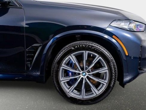 Used 2024 BMW X5 M60i w/ Climate Comfort Package image 6
