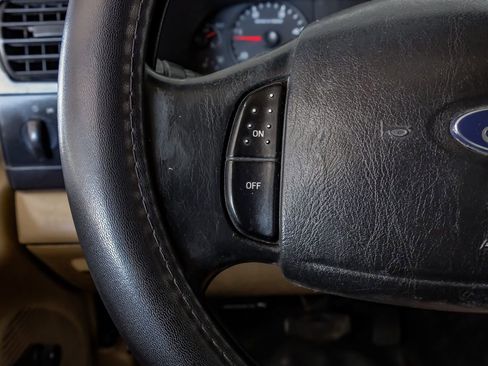 Used 2005 Ford F250 XL image 16