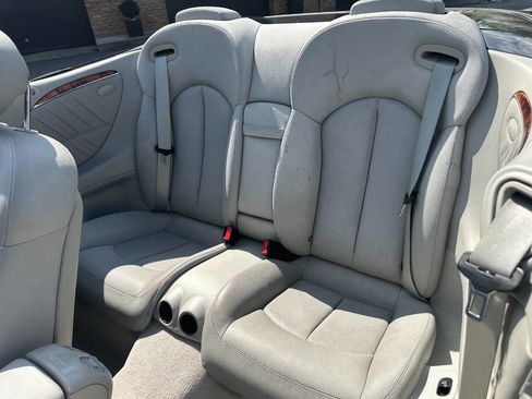 Used 2004 Mercedes-Benz CLK 500 Cabriolet image 25