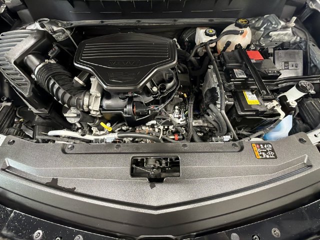 Used 2025 Cadillac XT6 Premium Luxury w/ LPO, Floor Liner Package AWD/4WD image 31