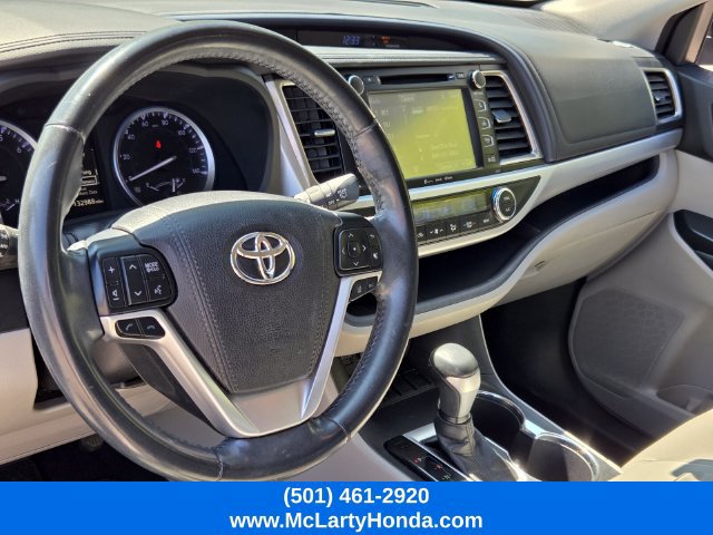 Used 2018 Toyota Highlander XLE FWD image 9