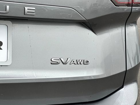 Used 2024 Nissan Rogue SV image 33