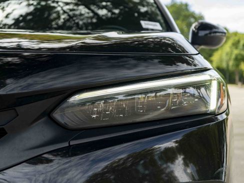 Used 2024 Honda Civic Sport image 11