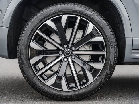New 2026 Volvo XC90 B6 Ultra image 17