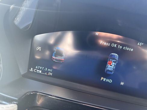 Used 2025 Lincoln Corsair FWD image 13