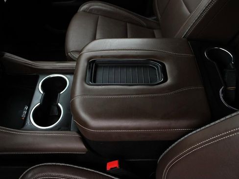 Used 2023 Chevrolet Tahoe High Country image 22