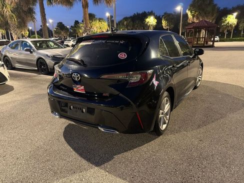Used 2019 Toyota Corolla SE FWD image 3