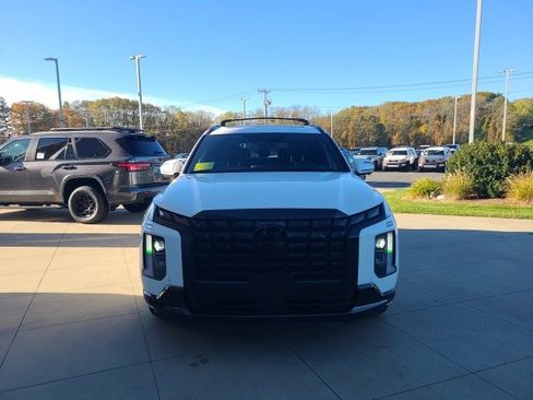 Used 2025 Hyundai Palisade Calligraphy image 2