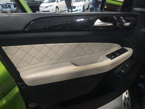 Used 2017 Mercedes-Benz GLS 450 4MATIC image 9