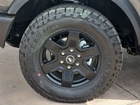 New 2025 Ford Bronco Outer Banks image 36