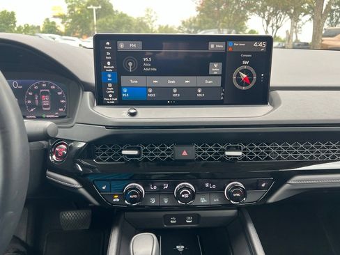 Used 2025 Honda Accord EX-L image 18