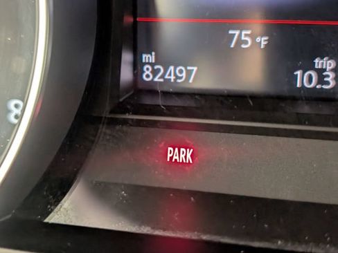 Used 2018 Volkswagen GTI SE FWD image 18