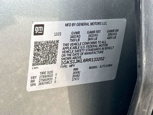 Used 2024 GMC Yukon XL Denali image 35