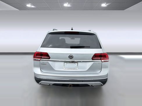 Used 2019 Volkswagen Atlas SEL FWD image 10