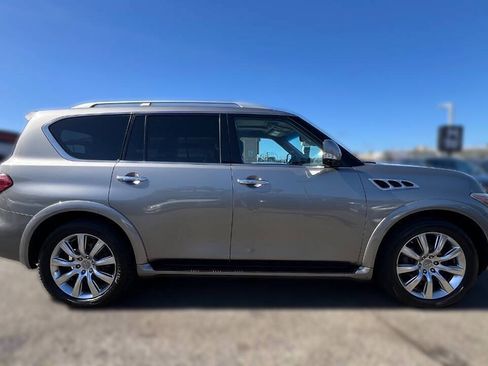 Used 2012 INFINITI QX56 2WD w/ Deluxe Touring Pkg image 8