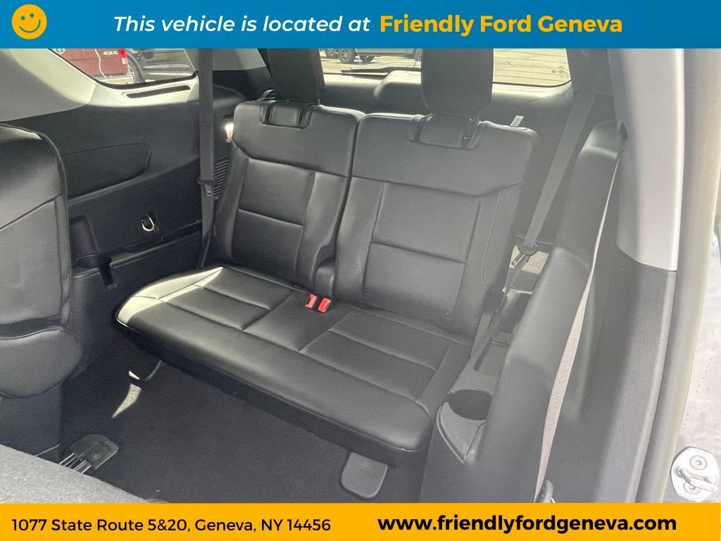Used 2024 Ford Explorer XLT w/ Equipment Group 202A AWD/4WD image 35