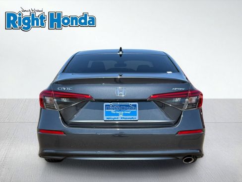 Used 2024 Honda Civic Sport image 7