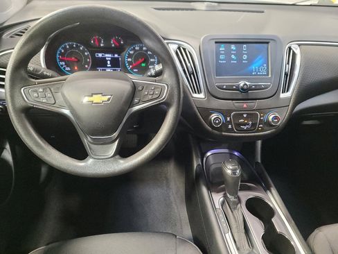 Used 2018 Chevrolet Malibu LT FWD image 22