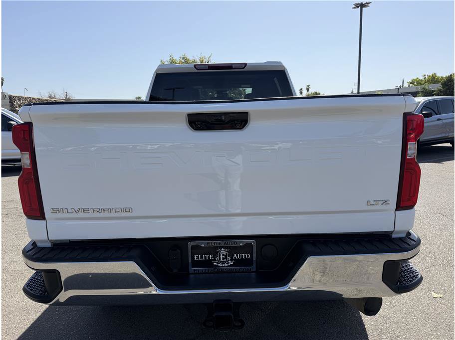 Used 2024 Chevrolet Silverado 2500 LTZ AWD/4WD image 5