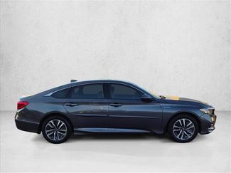 Used 2019 Honda Accord Touring video 4
