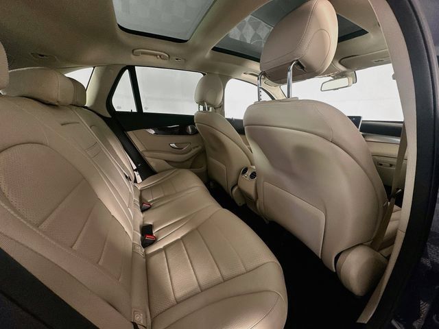 Used 2016 Mercedes-Benz GLC 300 image 27