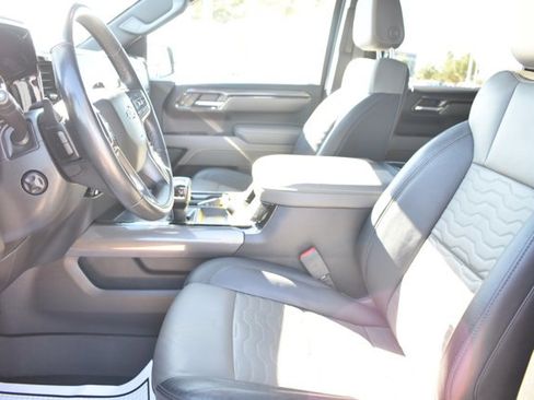 Used 2023 Chevrolet Silverado 1500 ZR2 w/ Technology Package image 19