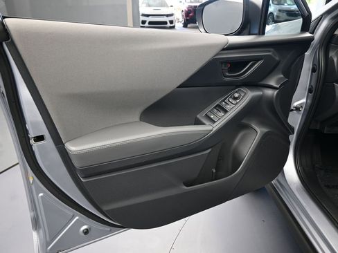 Used 2024 Subaru Crosstrek 2.0i Premium image 15