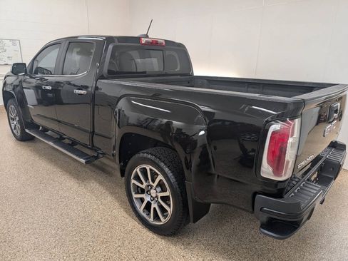 Used 2017 GMC Canyon Denali AWD/4WD image 3