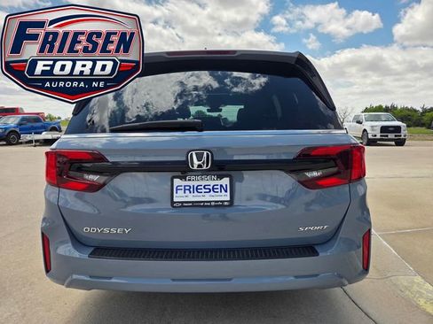 Used 2025 Honda Odyssey Sport-L image 6