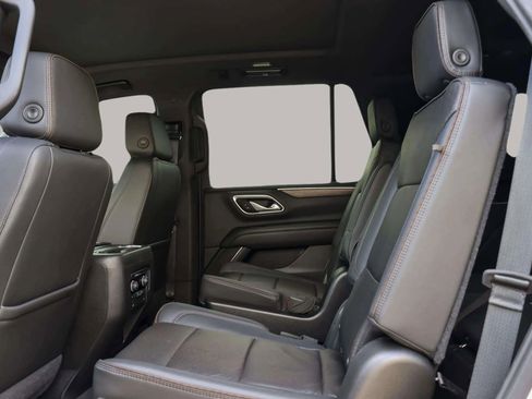 Used 2021 Chevrolet Tahoe High Country w/ Premium Package image 24