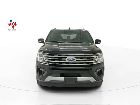 Used 2019 Ford Expedition XLT w/ Equipment Group 202A image 5