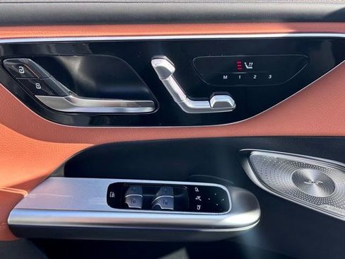 New 2026 Mercedes-Benz GLC 300 4MATIC image 33