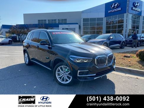 Used 2022 BMW X5 xDrive40i w/ Premium Package image 1