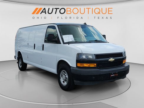 Used 2021 Chevrolet Express 3500 Extended w/ Driver Convenience Package RWD image 7