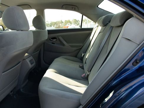 Used 2007 Toyota Camry XLE image 16