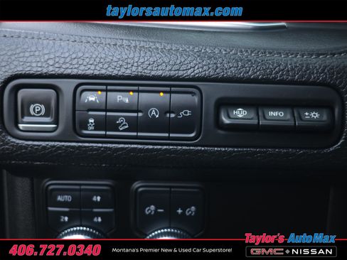 Used 2021 GMC Yukon Denali w/ Advanced Technology Package image 30