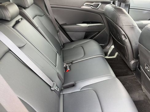 Certified 2025 Kia Sportage EX FWD image 12