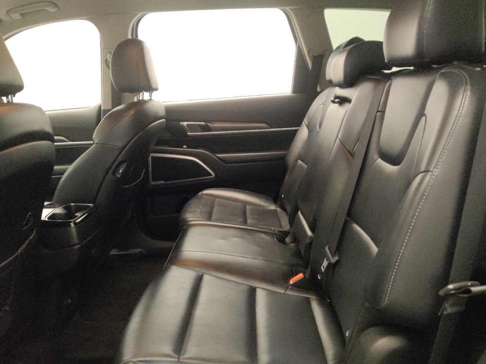 Used 2020 Kia Telluride LX FWD image 18