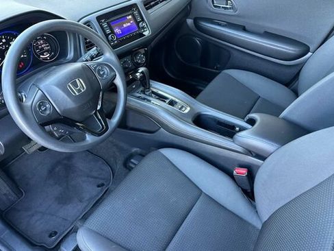 Used 2021 Honda HR-V LX image 10
