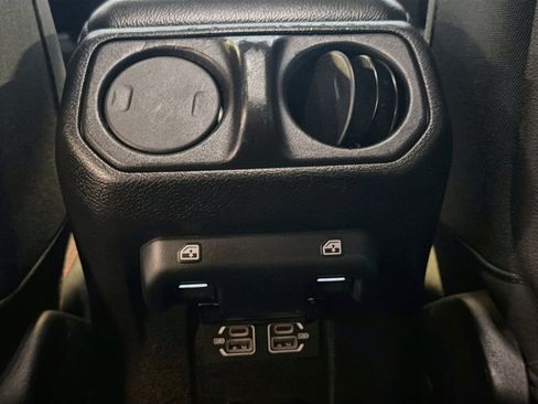 Used 2021 Jeep Wrangler Unlimited Rubicon w/ Steel Bumper Group AWD/4WD image 27